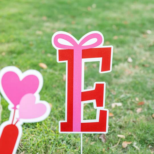 Glitzhome® 28" Set of 4 Valentine's Metal LOVE Yard Stake